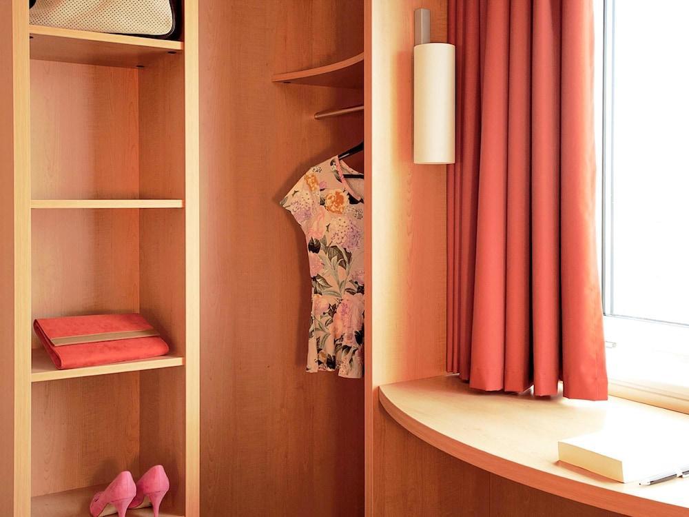 Ibis Alencon Hotel Bagian luar foto